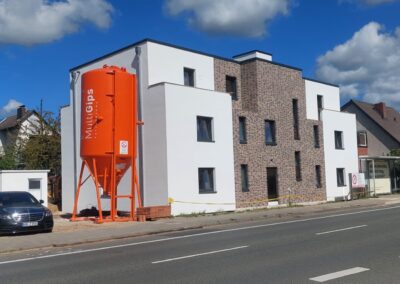 Mehrfamilienhaus in Vorsfelde bei Wolfsburg mit moderner Klinkerfassade